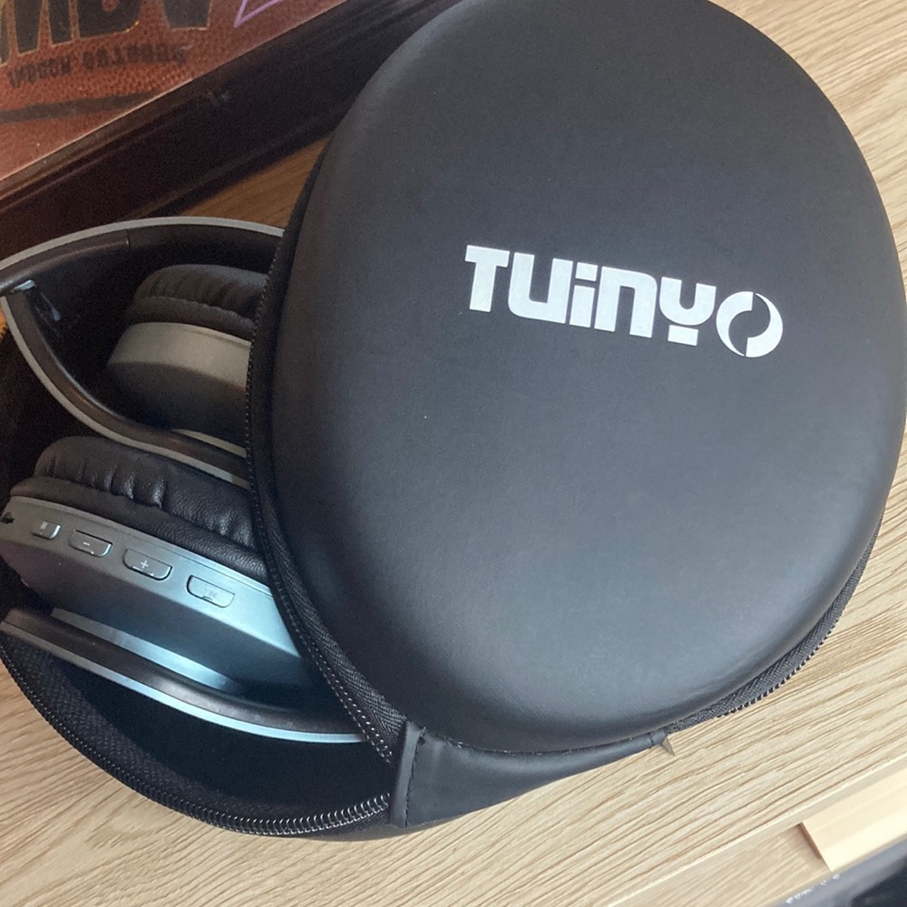 Tuinyo Blutooth Headphones